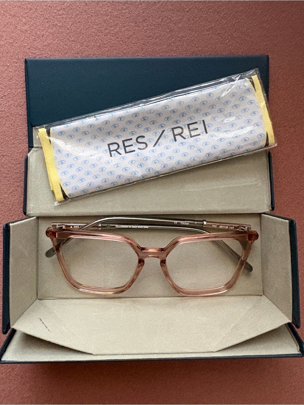 RES/REI GAME 701 Eyeglasses Frame in Clear Grey|Mauve/Pink Tone - Includes Case